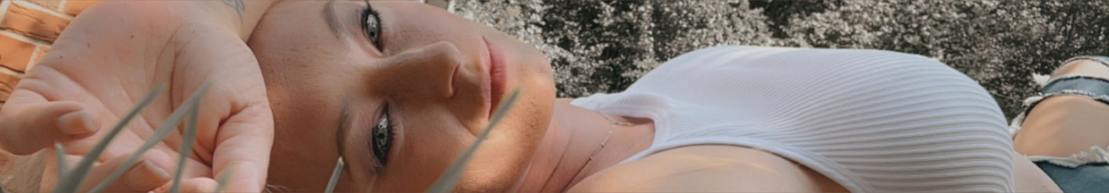 Ashley's VIP 🖤 photo