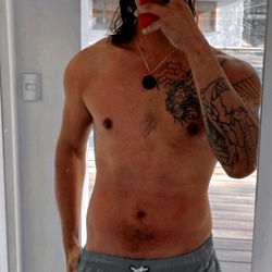 Onlyfans Model Agustín Poses for a Mirror Selfie