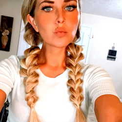 Kaitlin Cooper - Blonde Hair, Casual Style