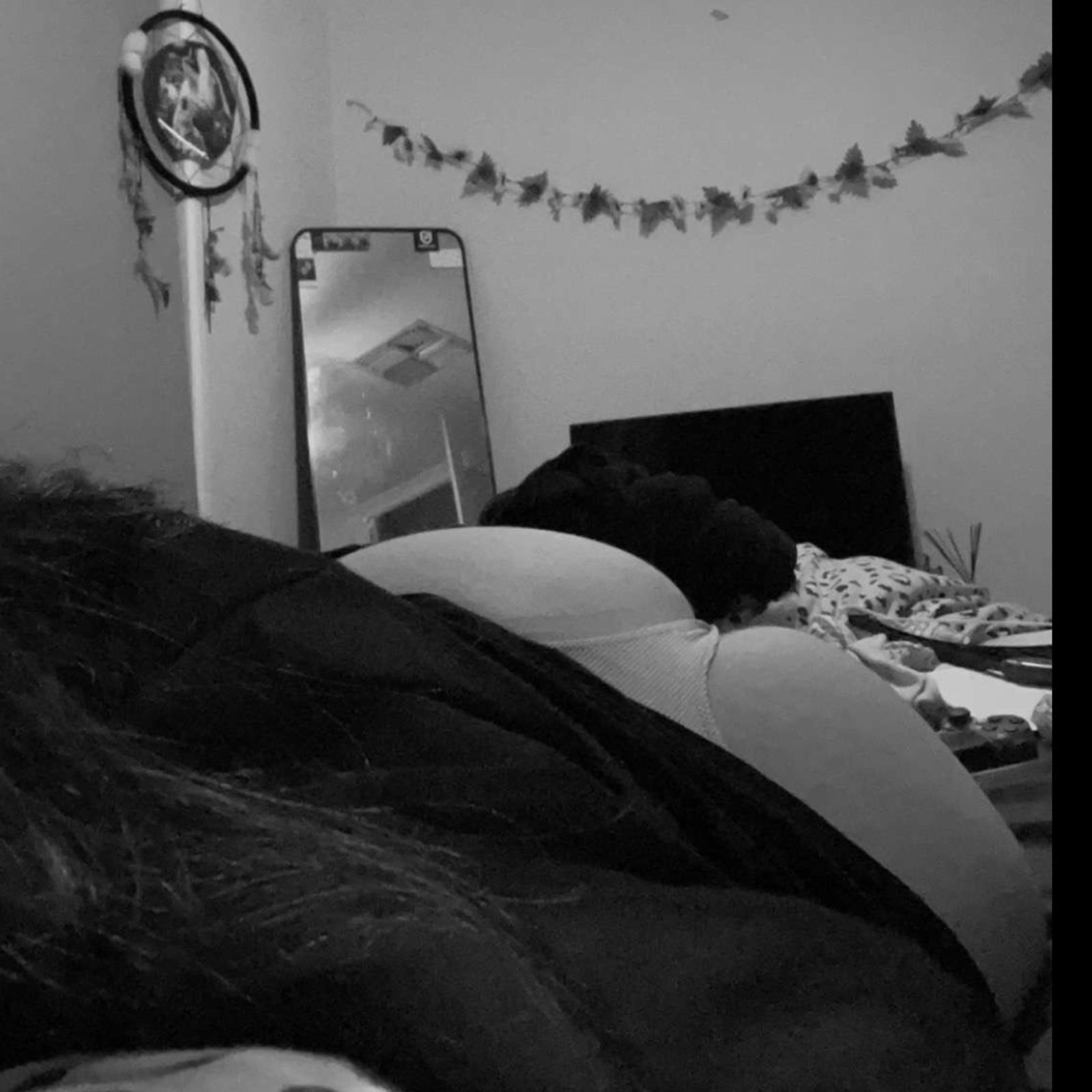 Ara-jae 🤍🪐 photo