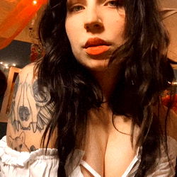 AphroditeLuna on OnlyFans