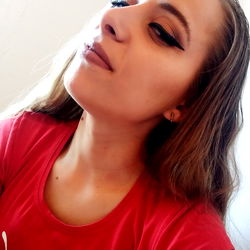 Andreea Roman on Instagram