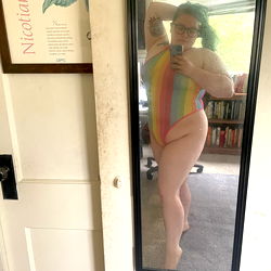 OnlyFans Model Ariel, Californian