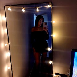 Johanna, Model on Mirror