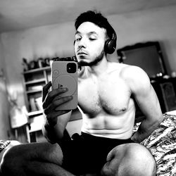 AaronPocket 🦖 photo