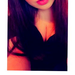 Katy 🇬🇧, A Captivating Model