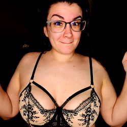 OnlyFans Model Anastasia Parsons in Lingerie