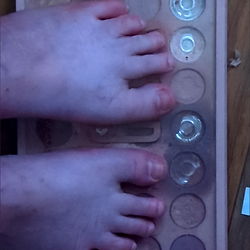 Amethyst Nitesun's Foot Soak in a Home DIY Pedicure
