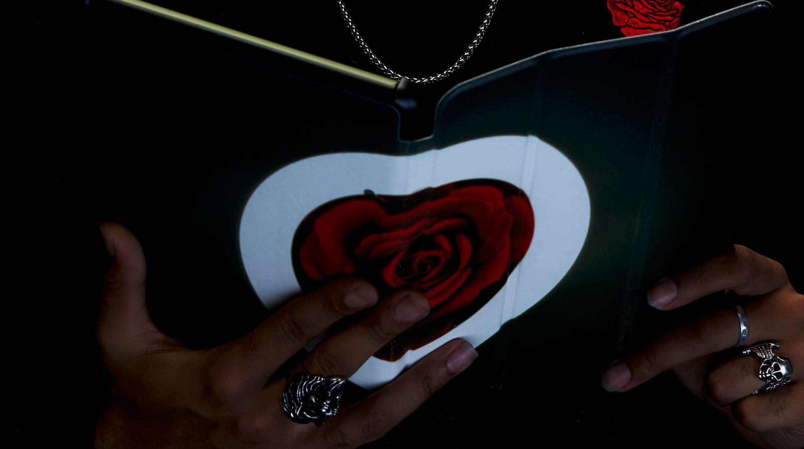 Papahh Rose 🌹 Free Page photo