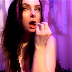 Mz Gwenna Bellatrix - The Beauty Vlogger