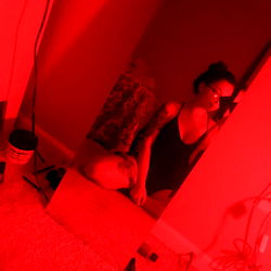 OnlyFans Model Clona Grace's Red Room