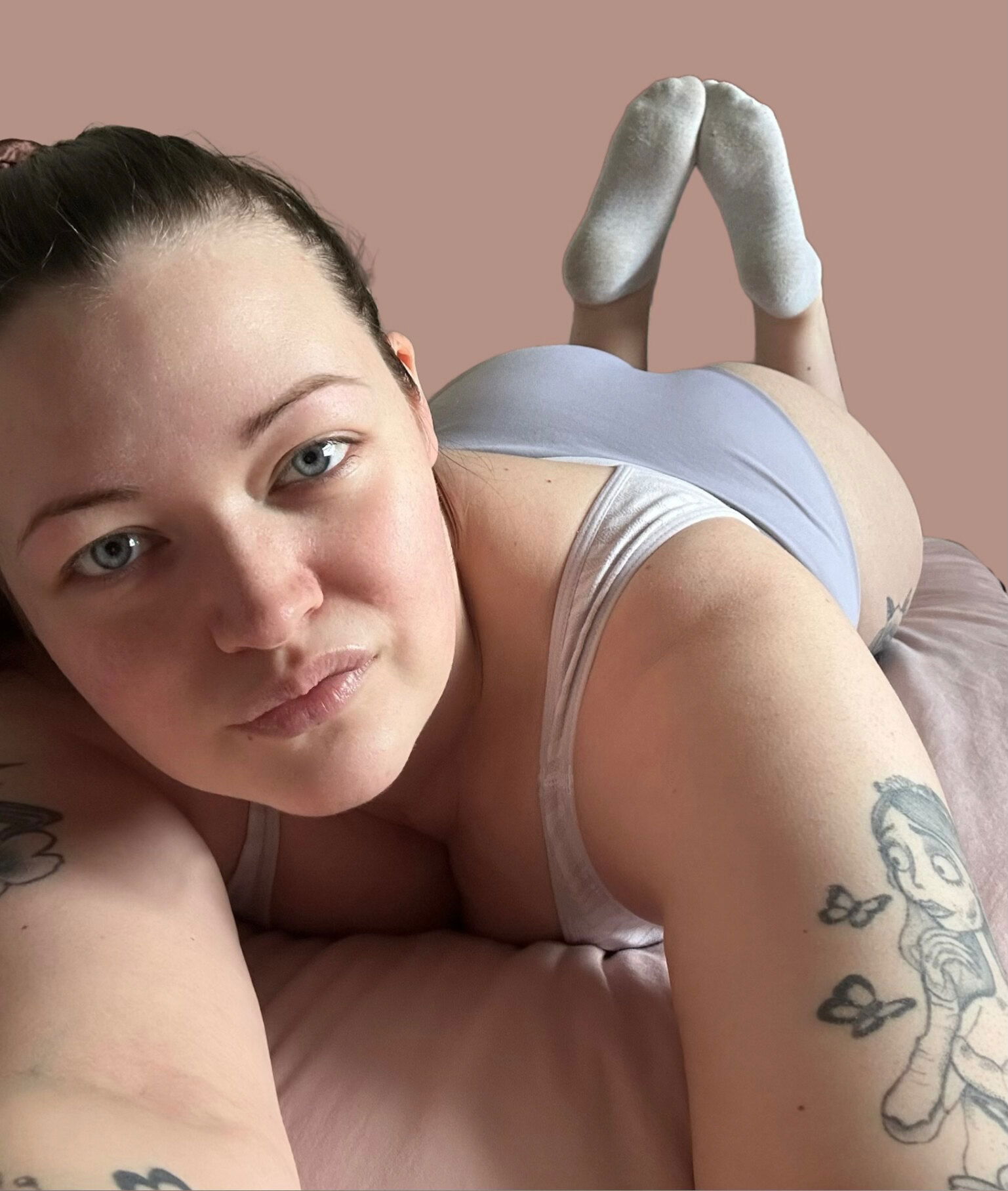 🍂 𝐂𝐮𝐫𝐯𝐲 𝐂𝐚𝐫𝐚 🍂 photo