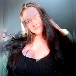 🍂 𝐂𝐮𝐫𝐯𝐲 𝐂𝐚𝐫𝐚 🍂 photo