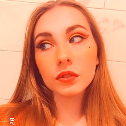 Anna Moralise: A Seattle-based OnlyFans Model