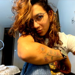 Anna_dlove | Trendy Young Lady in Fashionable Glasses