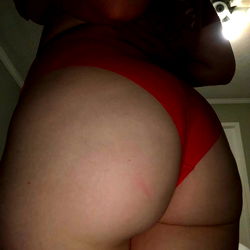 OnlyFans Model A L E X I S Showcasing Backside in Pink Bikini