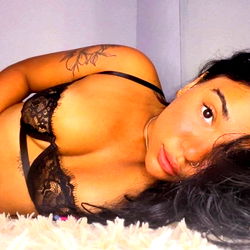 Andrea Vera โ๏ธ photo