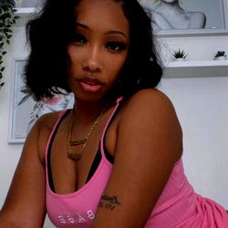 DeJ, an OnlyFans model from Los Angeles