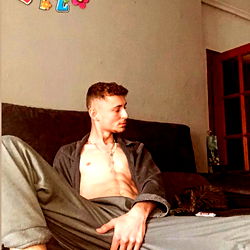 Strongman Model, Axxxel