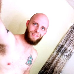 Maxwell Mill's Shirtless Selfie