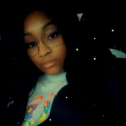 Angelnakitta: A Stylish and Glamorous Instagram Model