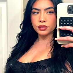 Model Profile: Aakari