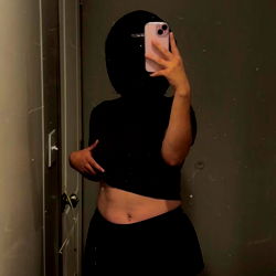 Moto Diva Showcasing Her Fitness Routine