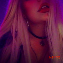 Lilah Williams in the Spotlight: A Sensational Model Moment