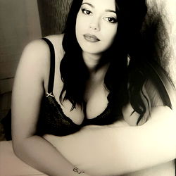 Australian OnlyFans Model Sweet Angel