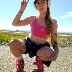 Model Lorii - Athletic Skater Style
