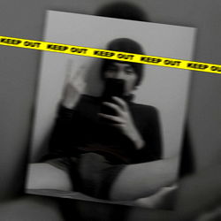 Model Photo: Roman 💛 - N/A