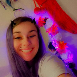 OnlyFans model LilBamBam710 shares festive holiday spirit