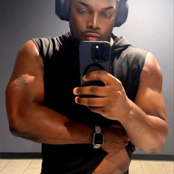 Fitness Model Subzero2002 in Gym