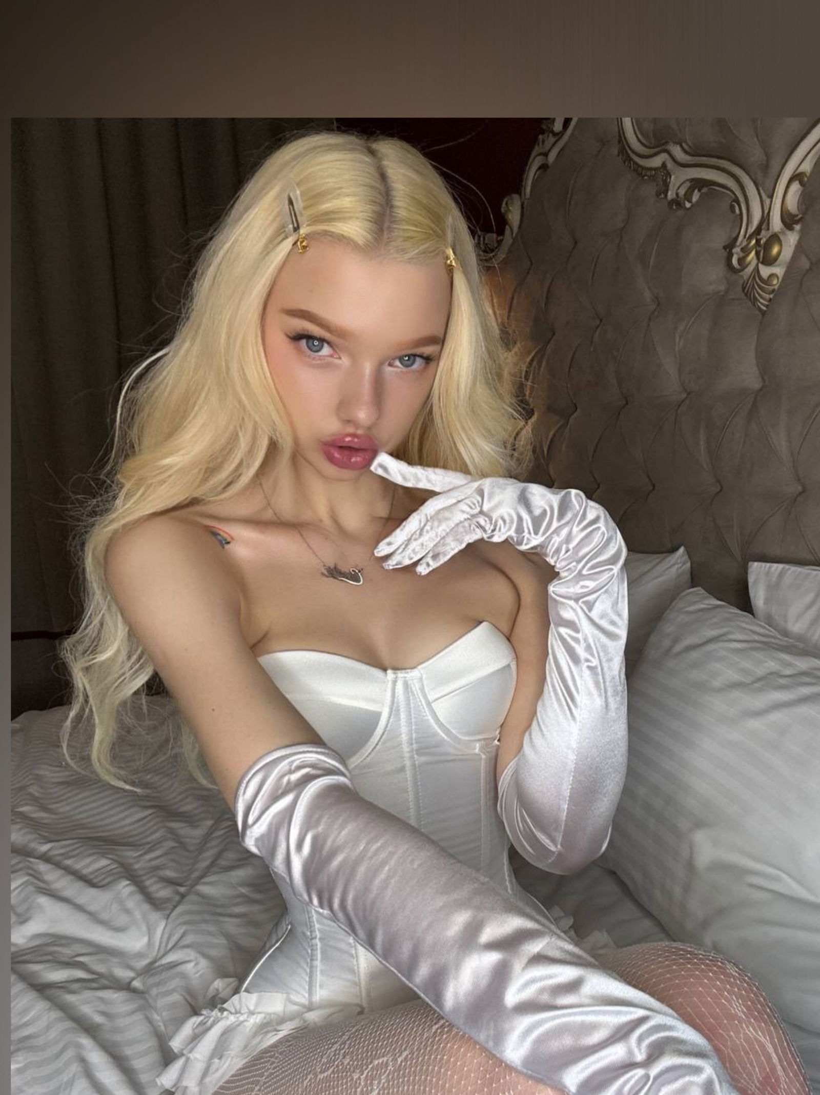 🎀 𝐕𝐈𝐊𝐊𝐈 🎀 photo