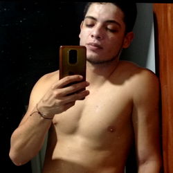 Alejandro Nava: Colombian Model and Influencer