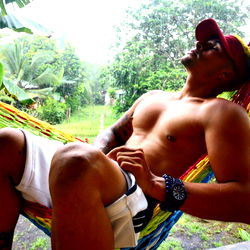 Fitness and relaxation in a tropical setting