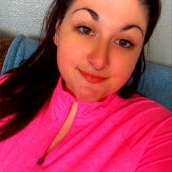 Ashleigh from California