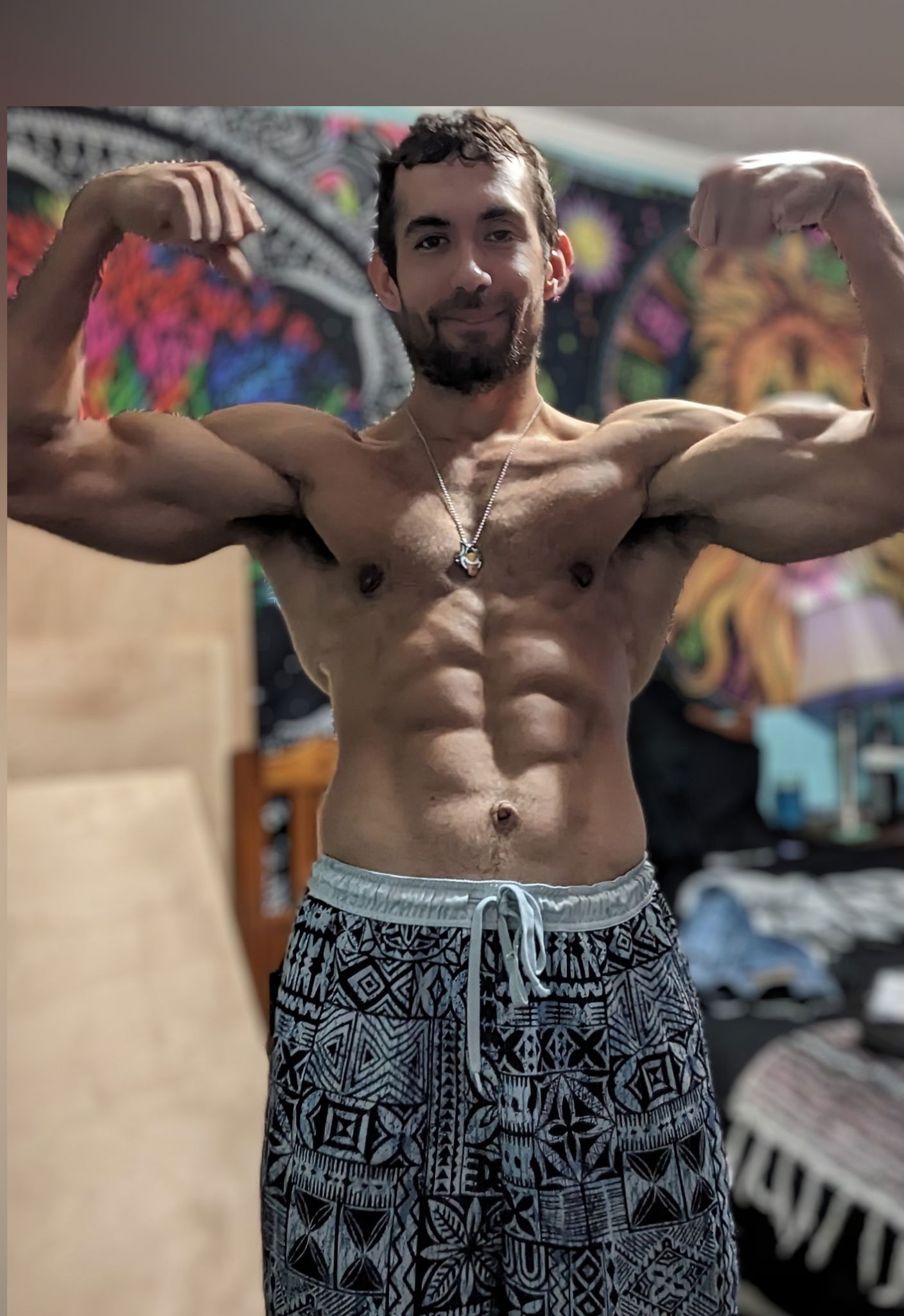 ThatHawtGuy334 photo