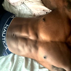 Fit Onlyfans Model Showcasing Abs and Butt