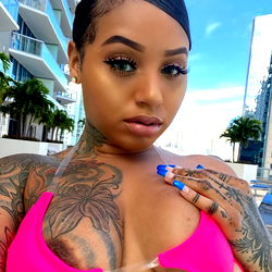 OnlyFans Model Dijaelindsey