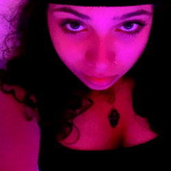 Stylish OnlyFans Model Ana