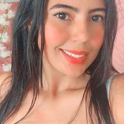 Luisa, OnlyFans Model from Colombia, Striking a Pose