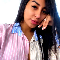 Alejandra Martinez, Model and Influencer