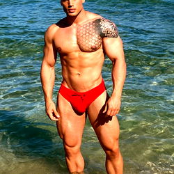 MichaelXXL, OnlyFans Model, Shirtless on Beach