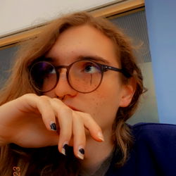 Alice - A Thoughtful Expression