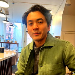 Fashionable man sitting in a café