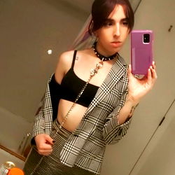 Amber in Chic Fashion Style: OnlyFans Model