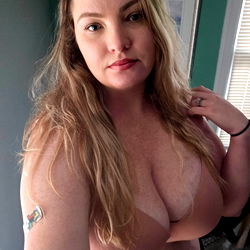 Madina Melons, OnlyFans Model