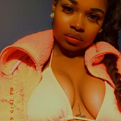 miss lewinskyy photo