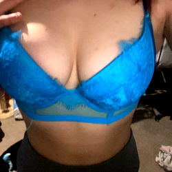 OnlyFans Model Annya from Hampshire